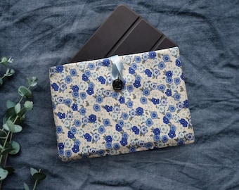 Floral fabric iPad Mini cover, iPad mini 6th gen sleeve, 8 inch tablet case, travel gifts for her, tech accessories, handmade in the UK