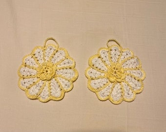 Kitchen Wall Decor - Refrigerator Door Decor - Crochet 2 Piece Set