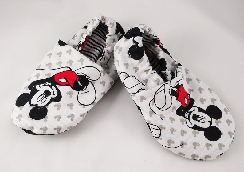 Mickey Mouse crib shoes | Etsy