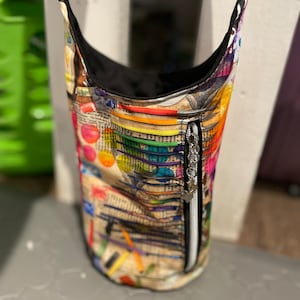 財布ポケット付きウォーターボトルスリングバッグ - 芸術的なツール