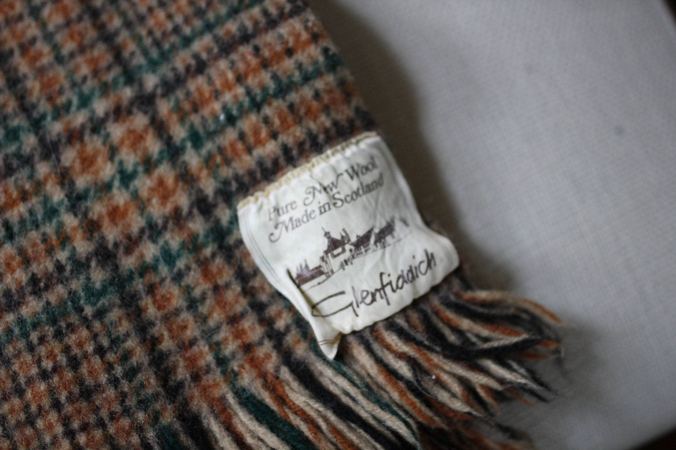 Plaid 100 wool blanket Made in Scotland Glenfiddich brand Able Shoppe