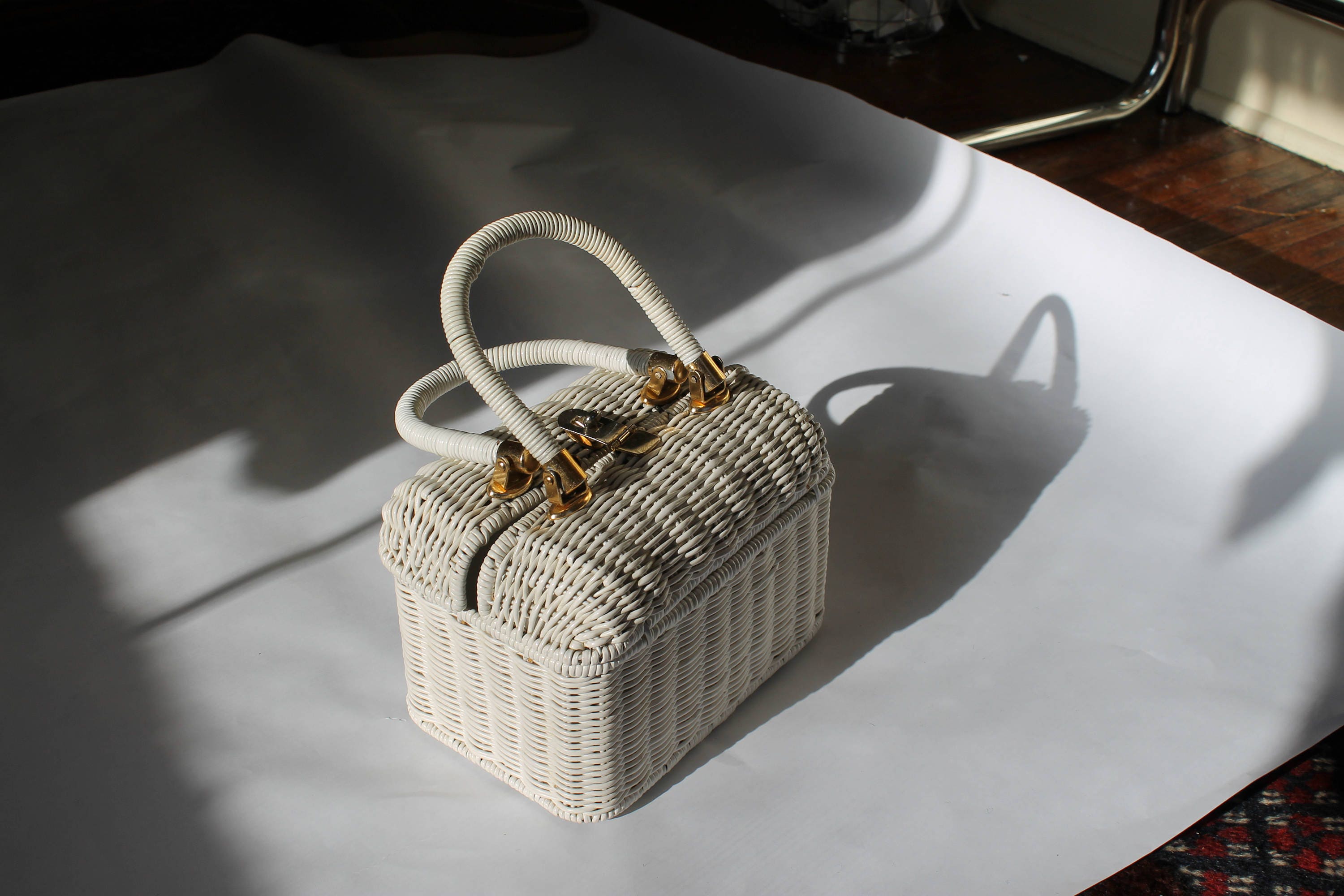 vintage basket handbag, basket purse