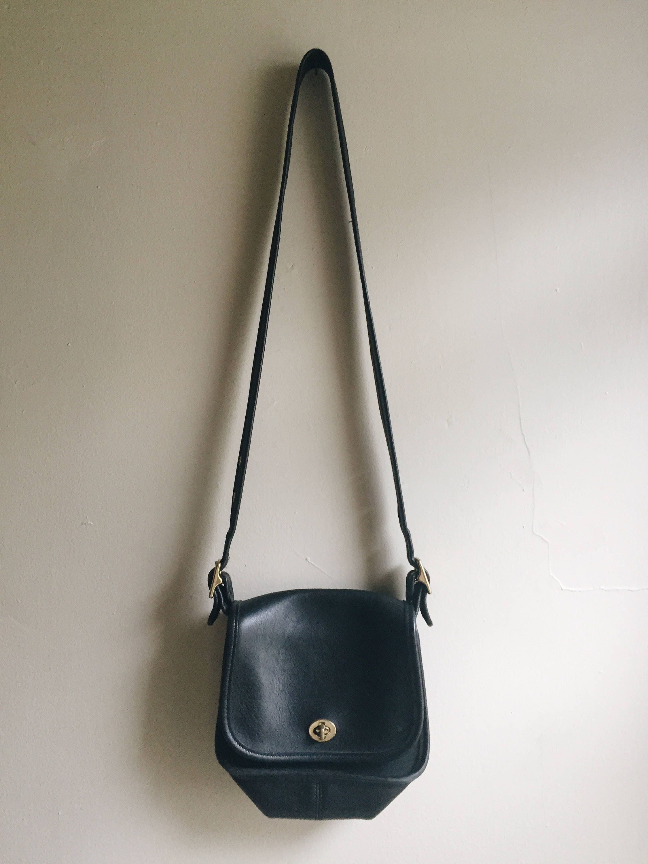 Vintage 1990s black crossbody COACH purse | adjustable strap | black ...