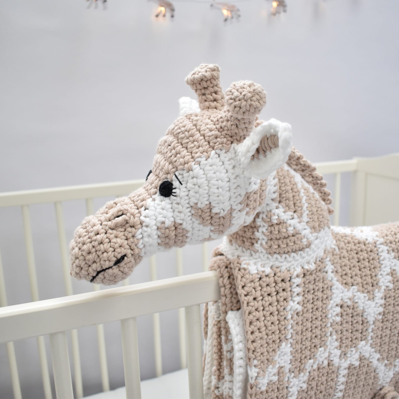 Giraffe Baby Blanket CROCHET PATTERN, Cuddle and Play Giraffe Blanket