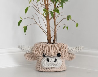 Highland Cow Crochet Basket Pattern PDF - Crochet Plant Pot Cover Pattern
