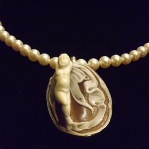 Master Hand carved Sardonyx Shell High Relief Cameo