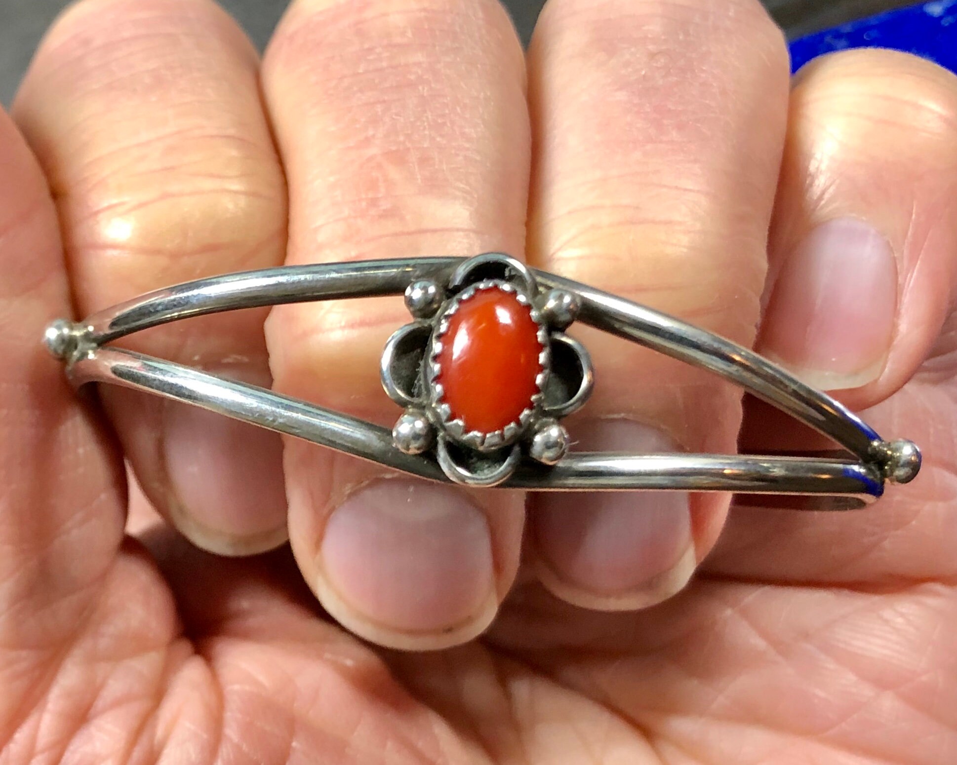 Cute Vintage Native American Navajo Oxblood Coral Sterling Silver Ring Old Cute Vintage Native American Navajo Oxblood Coral Sterling Silver Ring Old