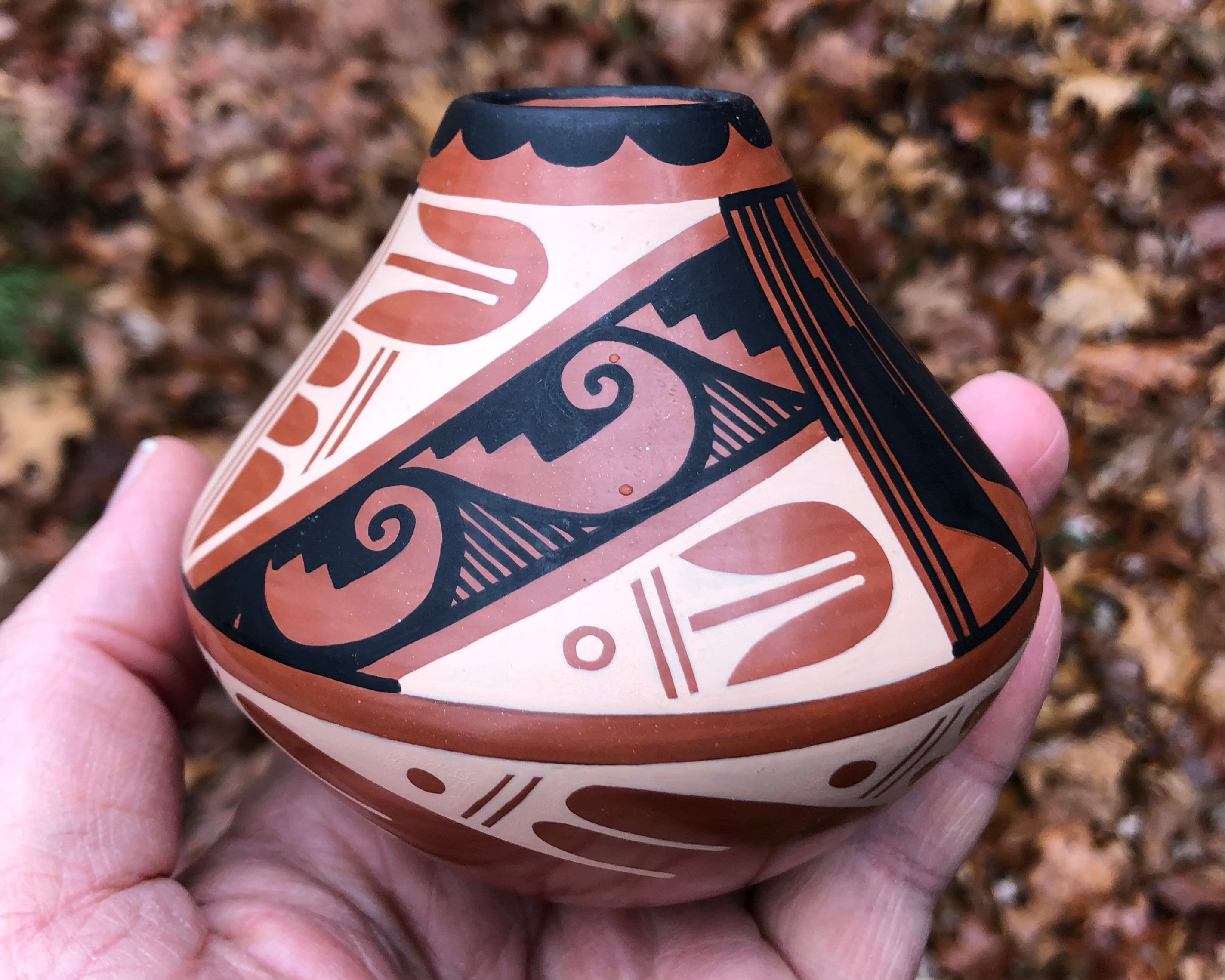 Jemez Pueblo, New Mexico, Native American Artist - C. G. Loretto