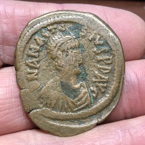491-518 AD Anastasius Dicorus &#39;The Two-Eyed&#39; Byzantine bronze coin - Competent ruler who reorganized the monetary system & lived to 87 years