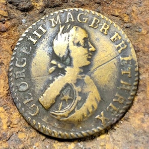 1761 &#39;Mad&#39; King George III Coronation Medal celebrating the beginning of his reign. Royal Family, Colonial, Alexander Hamilton, England