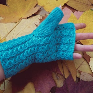 Cute Fingerless Mittens, Blue, Knit Wrist Warmers, Fingerless gloves, Wool Womens Accessory