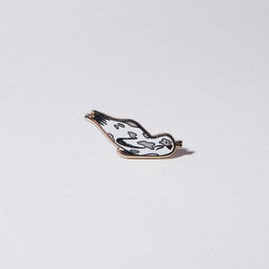 Harbor Seal Enamel Pin / Cute Animal Pin / Ocean Pin