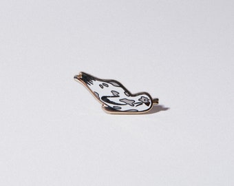 Harbor Seal Enamel Pin, Gold Plated Cute Animal Pin
