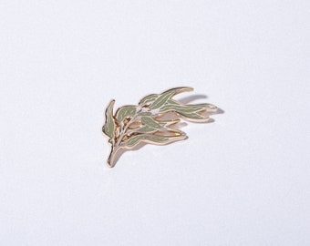 Kelp Enamel Pin / Ocean Botanical Pin / Plant Pin