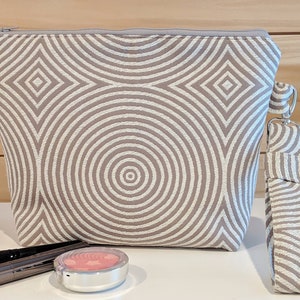 Silver Clutch Bag, Evening Bag for Women, Silver Handbag, Vegan Evening Purse, Geometric Clutch Purse, Large Wristlet Handbag