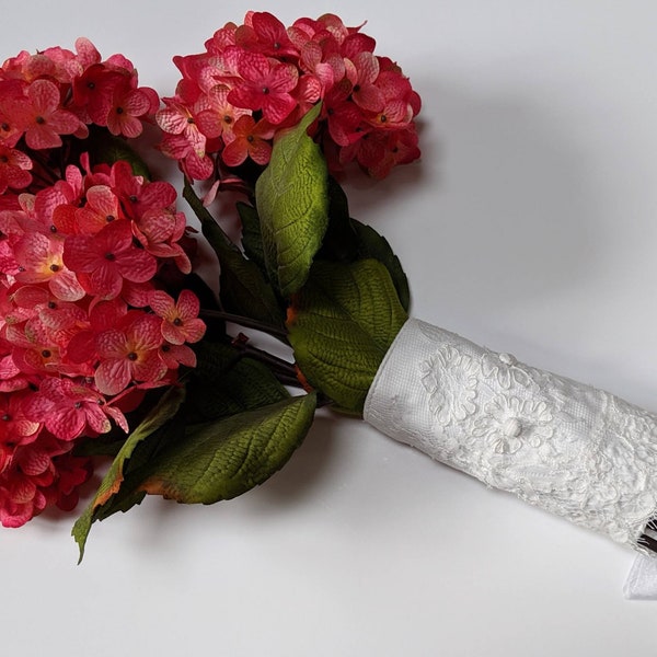 Hochzeitsblumen-Wrap, Blumenstrauß-Wraps aus Hochzeitskleid, Ringkissen aus Kleid, Hochzeits-Strumpfbänder, Einstecktuch für Bräute Geldbörse Clutch Bag
