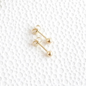 Small 14K yellow gold ball stud | 3mm simple small post earrings
