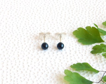 Small black onyx ear studs in sterling silver | 4mm stud earrings