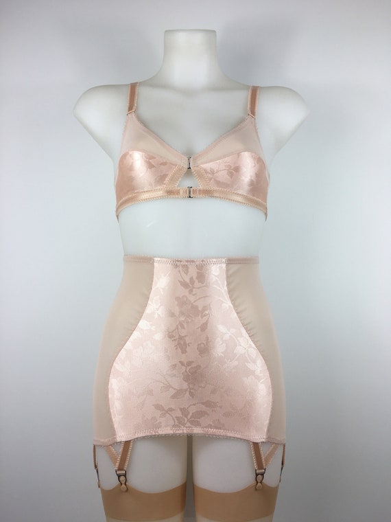 Clematis Longline Girdle. Open Bottom, Roll on 6 Strap. Vintage and Retro  Lingerie by Pip & Pantalaimon. Plus Size. Sizes 8-22 -  Sweden