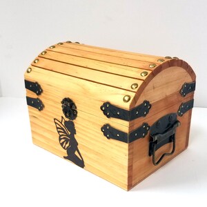 Small Fairy Muse Box / Keepsake box / Personalized Pyrography Box / Wood Burned