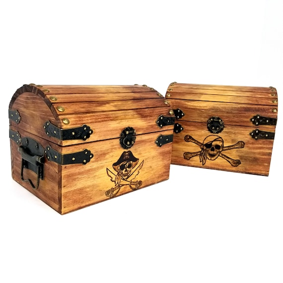 Small Treasure Chest / Personalized Pyrography Treasure Chest 