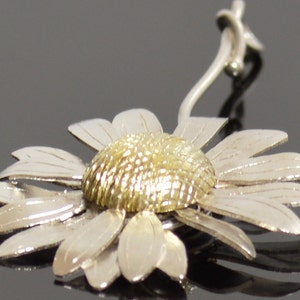 Daisy Necklace-18 karat/Sterling Silver