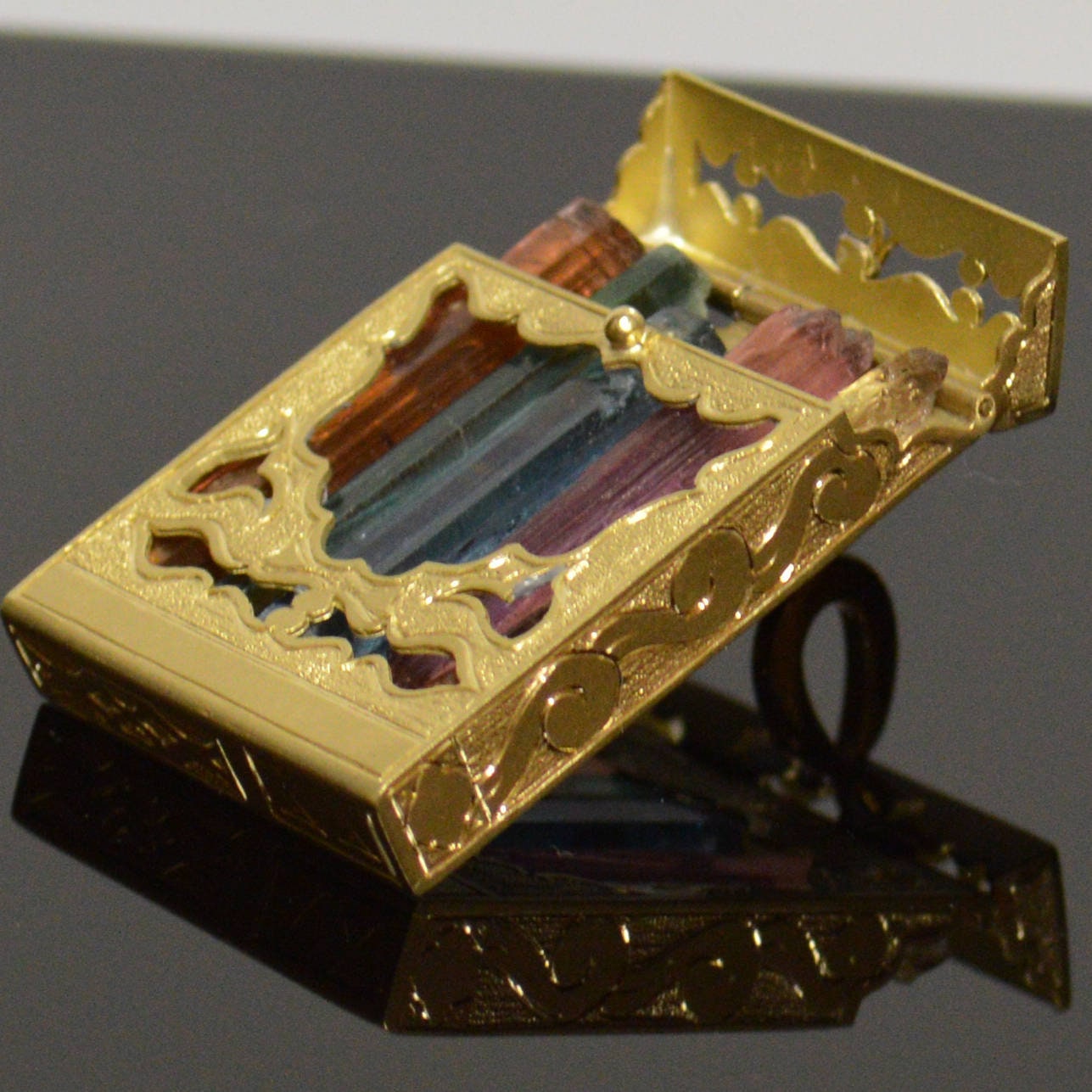 Gold Crayon Box Necklace-18k Gold
