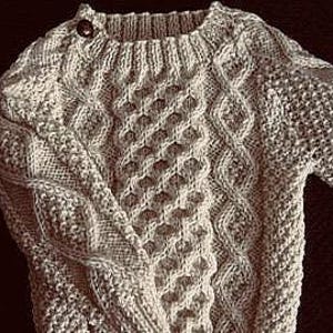 Irische Wolle Baby oder Kleinkind Pullover Design D
