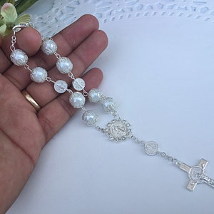 55 baptism favors Bracelets/ Pearl White communion favors/ recuerdos para bautizo / finger rosaries/ christening favors / communion favors