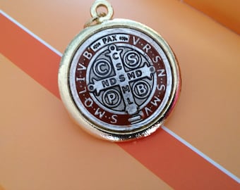 1 1/2" St Benedict exorcism Medal / color/ Medalla San Benito