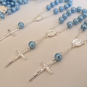 25 Baby Blue baptism favors crystal  pearls silver plated mini rosaries/ communion favors/ decenario / recuerdos para bautizo/ christening