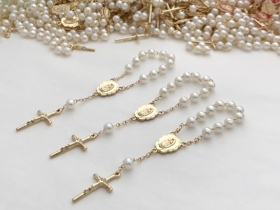 30 baptism favors acrylic pearls gold or silver Plated /mini rosaries/communion favors/ decenario / recuerdo para bautizo/ christening favor