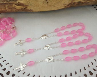 100 Wholesale pink baptism favors mini rosaries/Pink frosted rice shaped beads/communion favors/ recuerdos de bautizo/christening favors