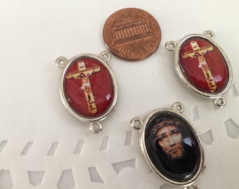 25  Rosary Center Pieces Vintage  Tone Rosary center / Jesus Image / jesus on cross / rosary center/ crucero para Rosario/rosary medal