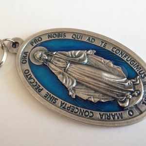 聖母マリア メダル キーホルダー 手仕上げ/ llavero con mendala de La Virgen Maria terminado a Mano