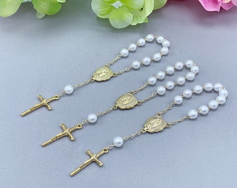 30 baptism favors acrylic White pearls gold plated mini rosaries/ communion favors/ decenario / recuerdos  de  bautizo/ christening favors