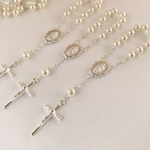 40 light ivory baptism favors acrylic pearls silver plated mini rosaries/ communion favors/ decenario / recuerdos  para bautizo/ christening