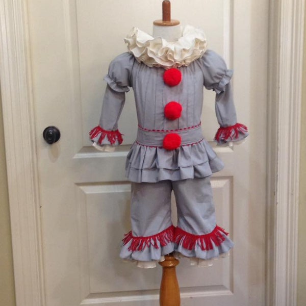 sz 7 - 10 Child's Clown Costume