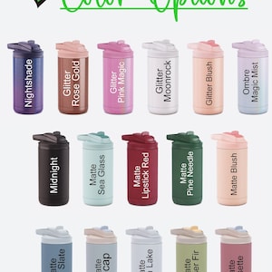 Puede incluir: Una selecci&oacute;n de 18 opciones de color diferentes para una botella de agua. La botella est&aacute; hecha de acero inoxidable y tiene una variedad de acabados, que incluyen brillo, mate y degradado. Los colores incluyen: Nightshade, Rose Gold, Pink Magic, Moonrock, Blush, Magic Mist, Midnight, Sea Glass, Lipstick Red, Pine Needle, Blue Slate, Icecap, Moon Lake, Fraser Fir, Rosette y Matte Blush.