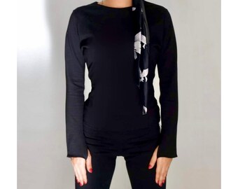 Stretch Long Sleeve Top With Thumb Hole, Autumn Winter Minimal Black Top, Basic Black Women's Top, Fitted Crewneck Top with Thumbholes