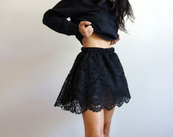 Lace Mini Skirt With Pockets, Bell Shape Mini Lace Skirt, See Through Lace Skirt In Black Or White, Voluminous Mini Skirt, White Lace Skirt