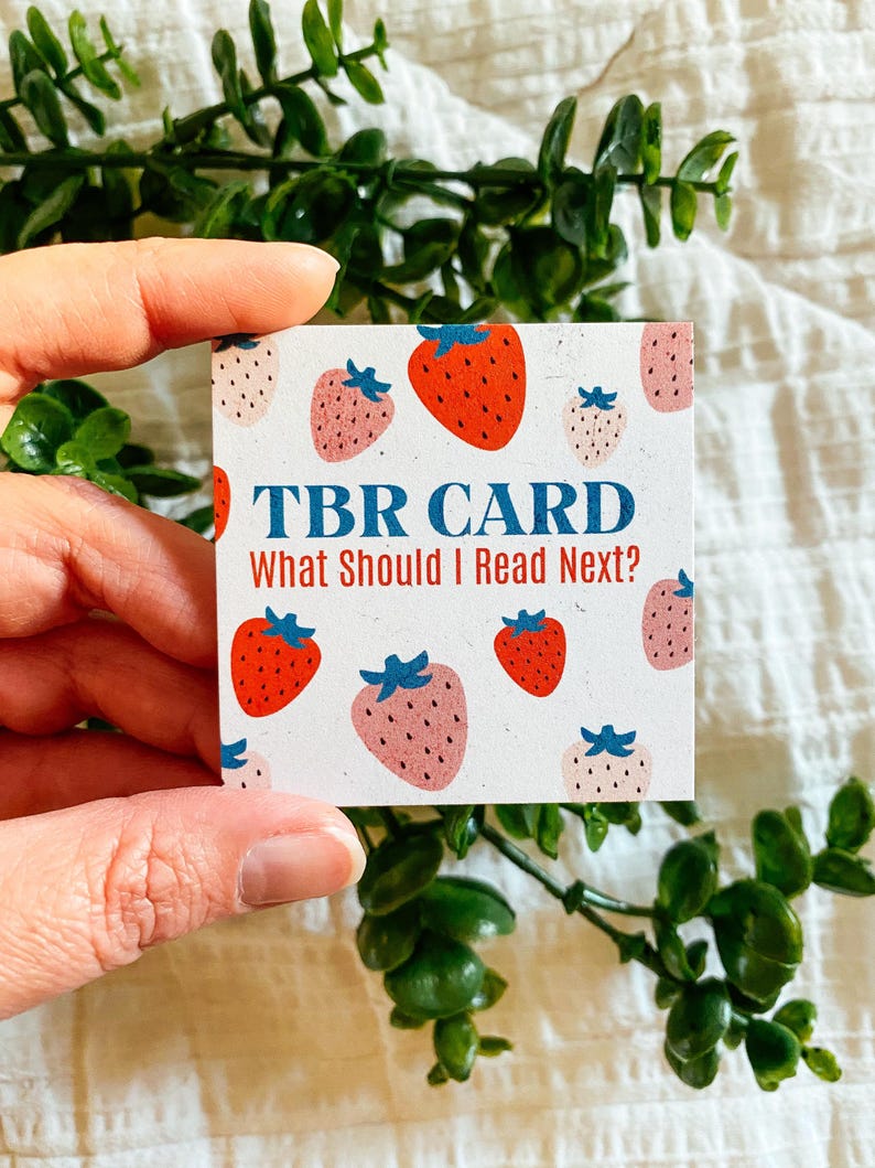 Interactive Reading Surprise TBR Scratch Card Book Recommendation Game Literature Discovery Tool Strawberry Theme Design Bookworm Gift Idea Reading Challenge Activity Book Club Accessory Literary Adventure Starter Reading List Builder