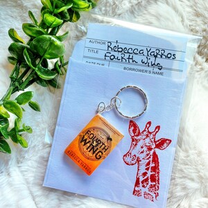 Custom Miniature Book Keychain With Mini Personalized Book Charms Book Lover Gift for Bookworm Keychain Bookish Gift Keychain Book Author imagem 8