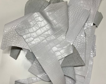 Ritagli di vera pelle da 300 gr di diverse dimensioni per lavorazione/patch
