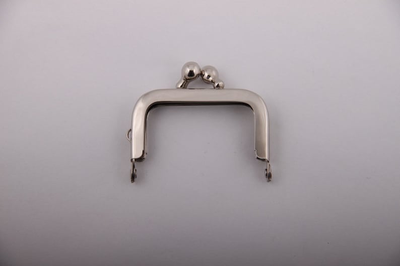 bag hanger image 1