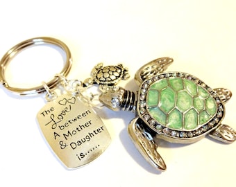 Mother Daughter Gift, Mother Daughter Green Keychain, Sea Turtle Charm Keychain, Tortoise Shell Keychain, Beach Keychain, Beach Key Fob