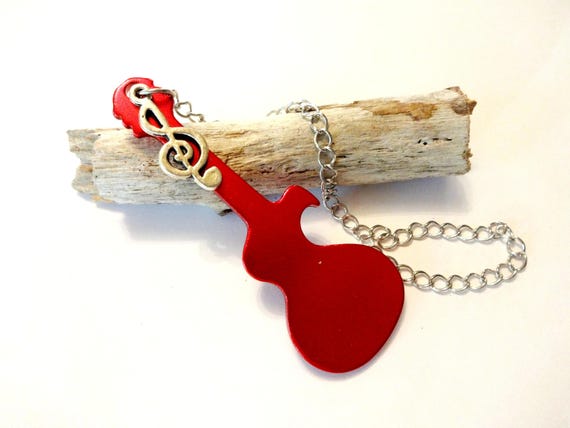 GUITARIST MUSIC GIFT PRESENT GUITAR BOTTLE OPENER KEYRING KEY FOB WITH CASE
