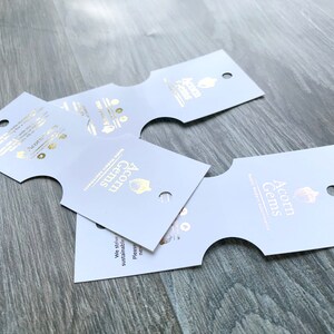 Cartões de pulseira com logotipo REAL FOIL, cartões de joias personalizados em folha metálica, suportes para colar, etiquetas de joias dobradas, embalagens de joias, cartão para exposição no mercado, qtd. 24 imagem 7