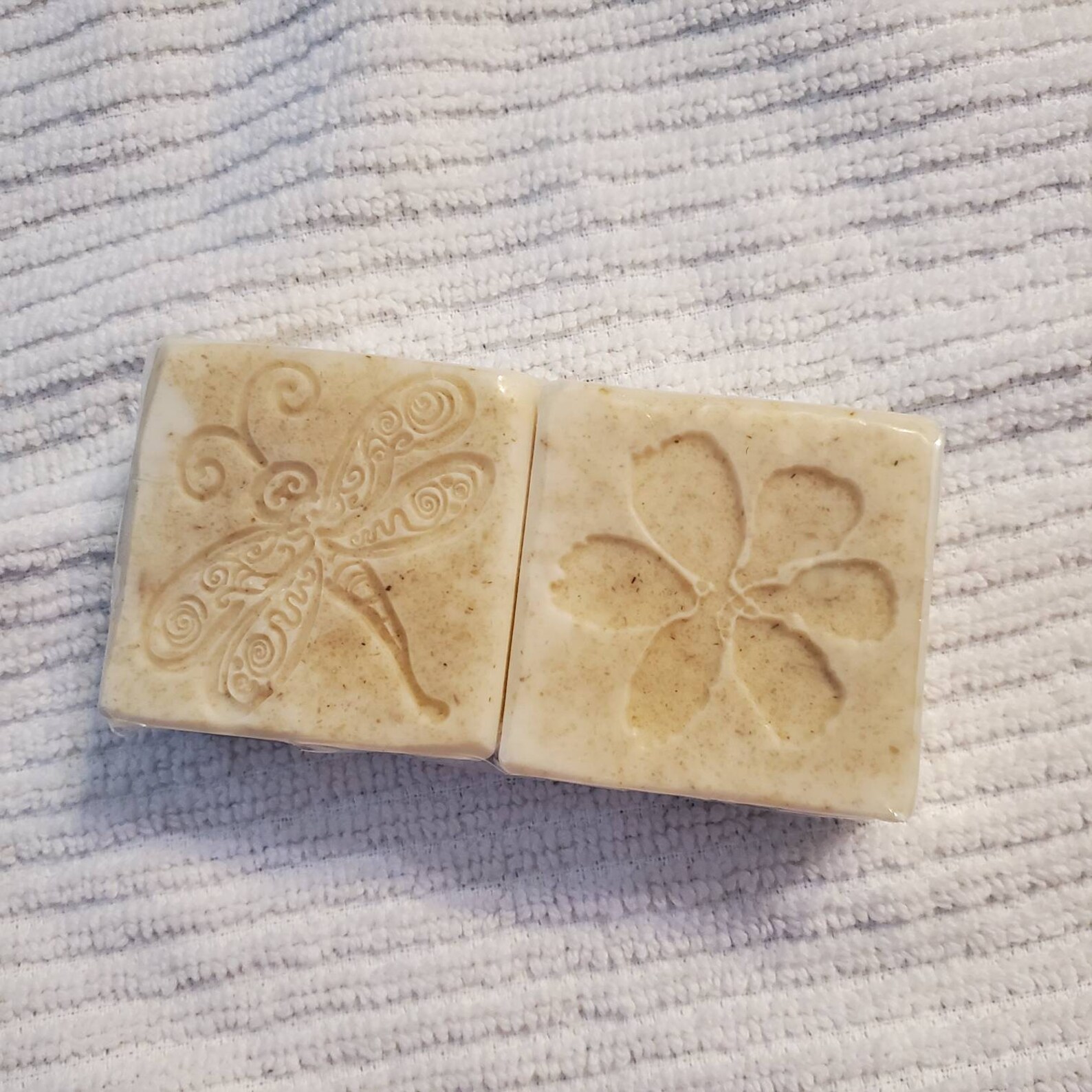 UpamperU SOAP Oatmeal Milk and Honey bar différents styles ...