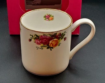 Royal Albert old country roses coffee mug with gold trim in original box beautiful great for everyday fine china!